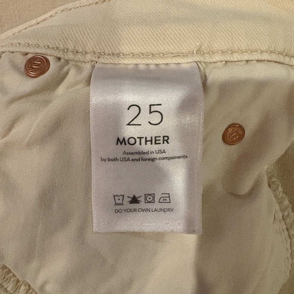 Mother High Waisted Rascal Ankle Fray - Picture 6 of 6